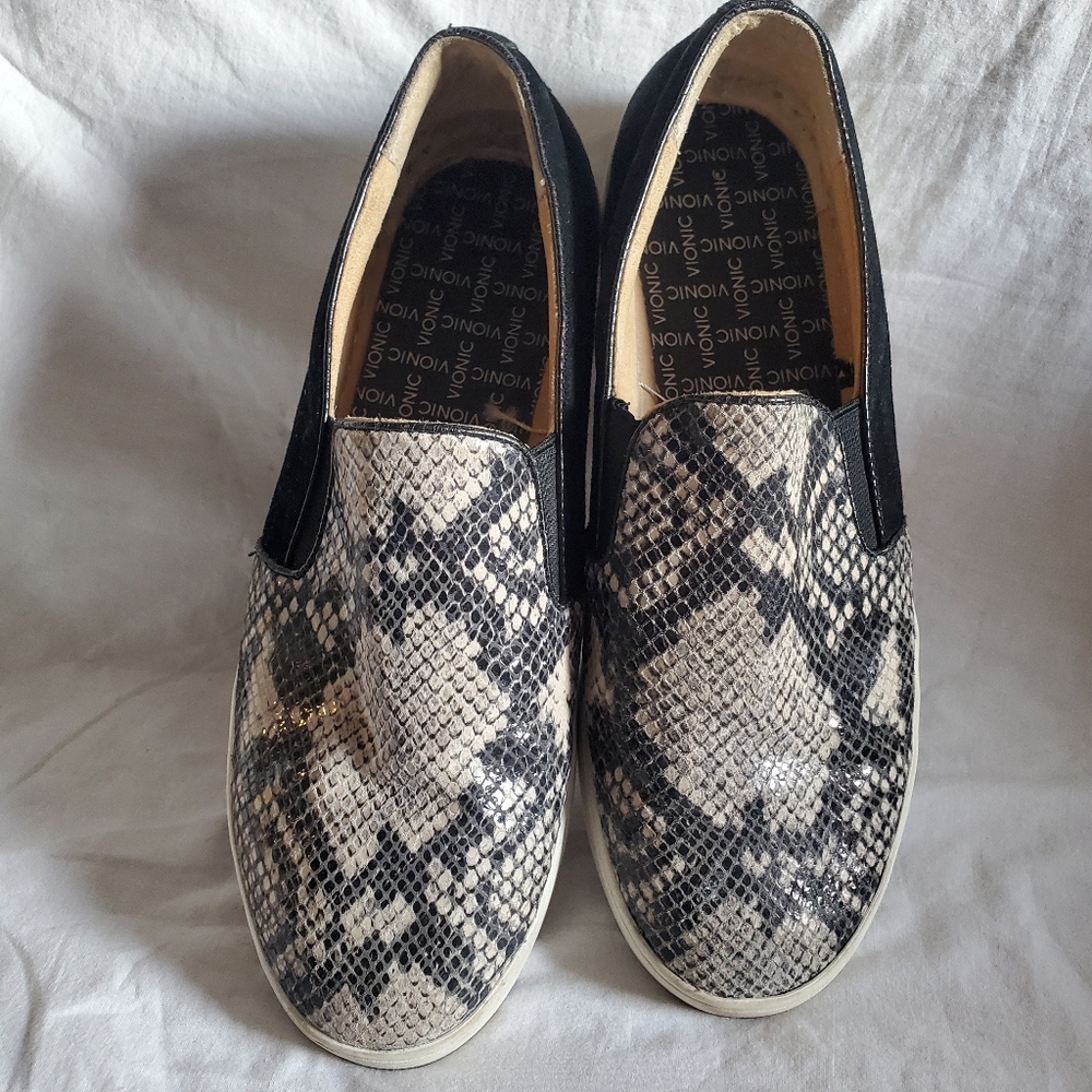 Vionic Splendid Midi Snake Print Women's Size 8.5. - image 1